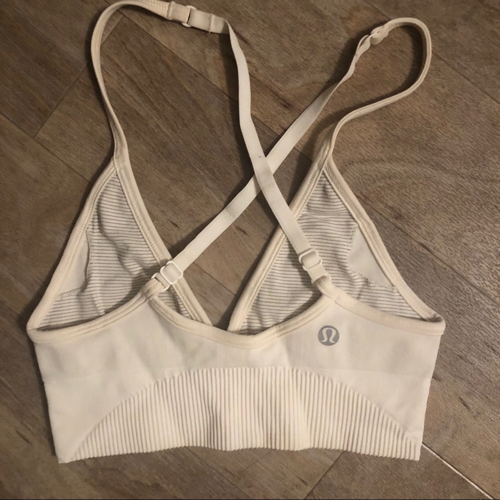 lululemon sports bra